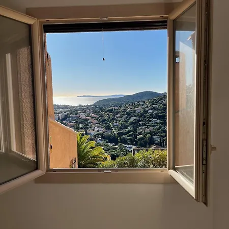 Maison Provencale Avec Vue * 滨海卡瓦莱尔